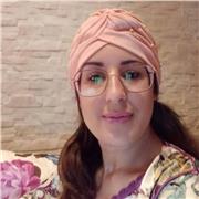 Profesora de apoyo escolar especializada en clases para niños de forma online y presencial